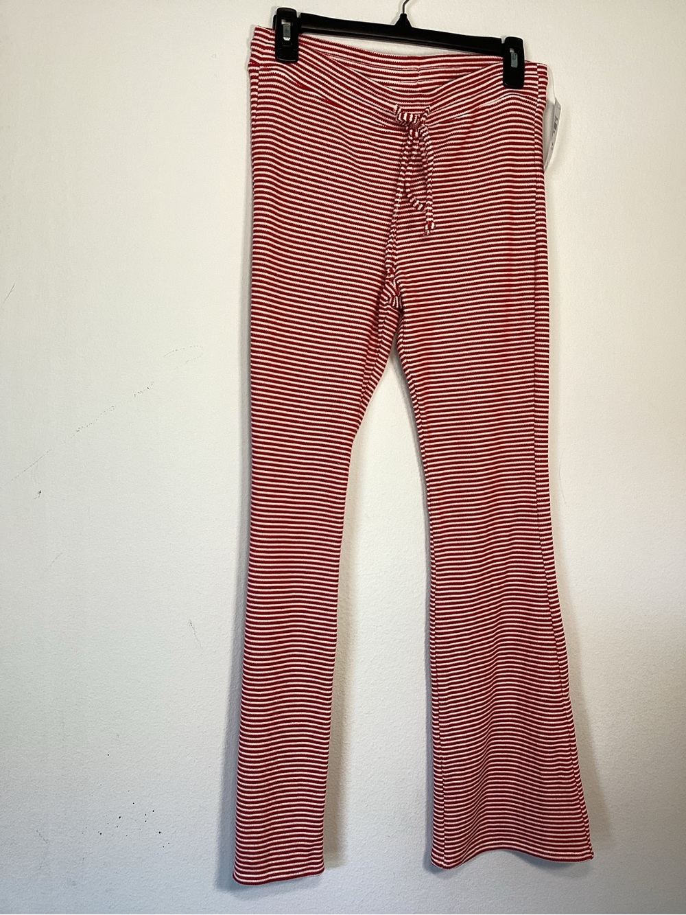 NWT Hollister Red and White Striped Drawstring Knit PantsnWT - Picture 4 of 7